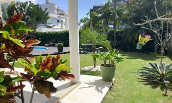 Imagem 4: Aluguel de temporada e venda! Casa espetacular, com 06 dormitórios (05 suítes) do Amoraevi