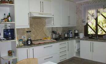 Imagem 5: Imóvel para venda possui 652 metros quadrados com 4 quartos em Santa Felicidade - Curitiba