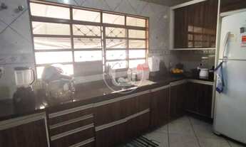 Imagem 6: CASA DE ESQUINA NA VILA MARGARIDA