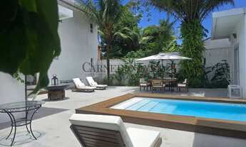 Imagem 4: Luxuosa Casa à Venda em Paraty-RJ, Bairro Cabore: 5 Suítes, 3 quartos, 4 Salas, 3 Banheiro