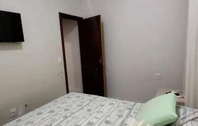 Imagem 15: Casa usada com 2 quartos no Bairro Carmelo. Garagem coberta e armários