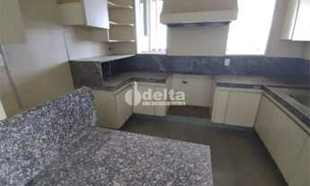 Imagem 6: Casa residencial disponível para locação no bairro Tabajaras em Uberlândia - MG