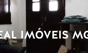 Imagem 5: Agradável casa para alugar com 5 quartos e 3 vagas no bairro Santo Antônio - BH!