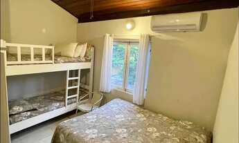 Imagem 3: Sobrado para venda possui 97 metros quadrados com 2 quartos em Boiçucanga - São Sebastião