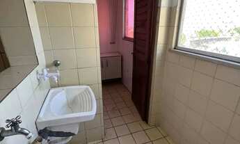 Imagem 6: Vendo Apto no Ed. Rio Madeira, c/ 3 quartos, banheiro social, cozinha, sala/jantar c/ saca