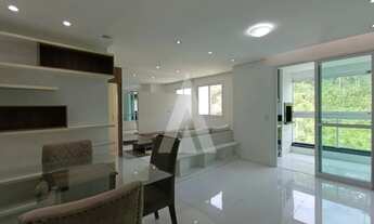 Imagem 5: Apartamento mobiliado com 2 Quartos sendo 1 Suíte, Sacada com Churrasqueira e 1 Vaga de Ga