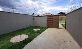 Imagem 4: Casa para Venda em Aparecida de Goiânia, Setor Colonial Sul, 3 dormitórios, 1 suíte, 2 ba