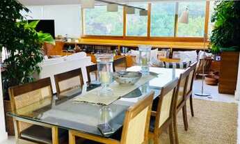 Imagem 4: Apartamento Duplex reformado com vista indevassada para o mar e para o verde