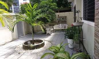 Imagem: Casa no Bairro de Casa Forte, próximo a