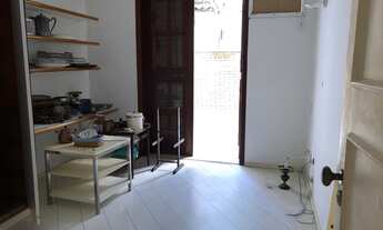 Imagem 7: Apartamento para venda possui 230metros quadrados com 3 quartos,1 por andar