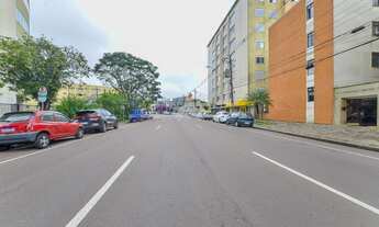 Imagem 5: Apartamento para venda possui 83 metros quadrados com 3 quartos em São Francisco - Curitib