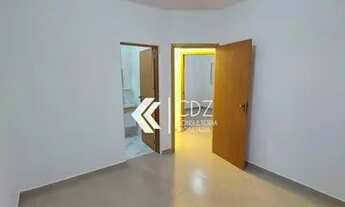 Imagem 2: Casa Térrea de condomínio no Horto Florestal Villagio com 3 dormitórios e 1 suíte