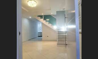 Imagem 2: Linda casa em Cond Fechado