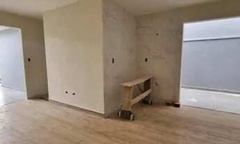 Imagem 2: Ótima casa para venda possui 130 metros quadrados com 2 quartos em Feu Rosa - Serra