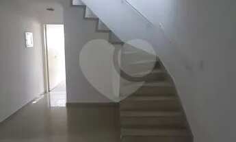 Imagem 4: Sobrado excelente localização com cômodos espaçosos no Bairro Umuarama próximo ao B Cidade