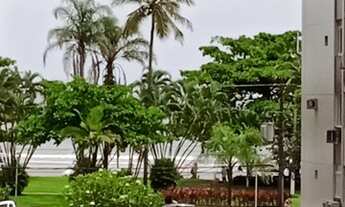 Imagem: Sala living - Frente a praia do Embare