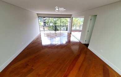 Imagem 7: Casa de Condomínio com 4 Dormitórios à Venda em Arujazinho, 398 m²