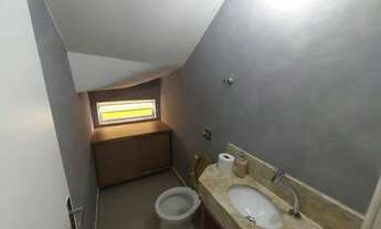 Imagem 3: Sobrado para alugar - Bairro dos Casas- 150 m² com 2 dormitórios amplos e armários, 1 banh