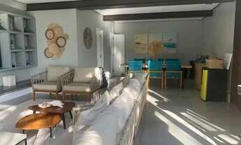 Imagem 7: Casa de condomínio para venda possui 444 metros quadrados com 3 quartos