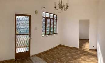 Imagem 4: Bento Ribeiro - Casa 3 quartos frente de rua