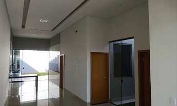 Imagem 2: Casa para venda possui 136 metros quadrados com 3 quartos em Jardim Europa - Goiânia - GO