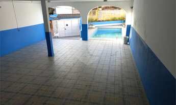 Imagem 4: Casa Assobradada no Jardim São Paulo com 5 dormitórios 3 suítes 8 vagas Piscina Salão de F