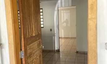 Imagem 7: Aluga se uma casa no jardim Vitória