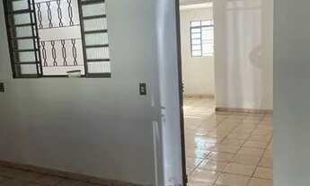 Imagem 5: Aluga se uma casa no jardim Vitória