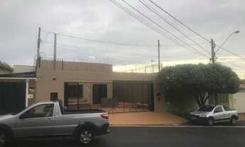 Imagem 2: Vende- se um imóvel de frente a Av Galvão César