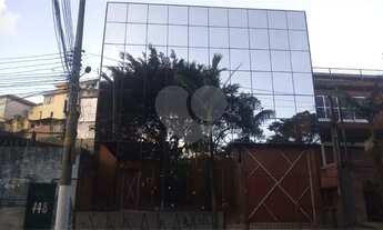 Imagem: Prédio inteiro à venda em Parque Novo