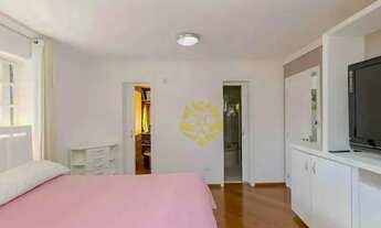 Imagem 7: Casa com 379m² com piscina aquecida em ótima localização em Santa Felicidade!