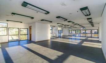 Imagem: Predio comercial para locação no Menino