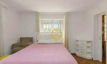 Imagem 6: Casa com 379m² com piscina aquecida em ótima localização em Santa Felicidade!