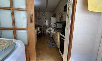 Imagem 6: Apartamento com 2 dormitórios, dependencia de empregada, elevador, garagem no Menino Deus