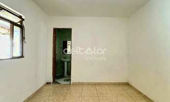 Imagem 2: Casa com entrada coletiva para locação com 1 quarto e uma vaga de moto, Piratininga (Venda