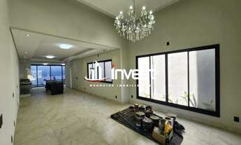 Imagem: Casa recém construída com quatro suítes