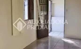 Imagem 2: Casa com 4 quartos e 3 banheiros única no terreno