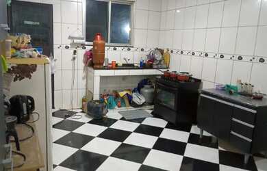 Imagem 7: Casa Ampla à Venda em Nova Iguaçu - Terreno 370m