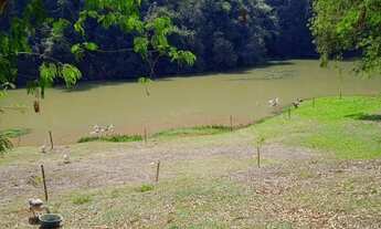 Imagem 2: Casa/ sobrado com sala / cozinha ampla/ 02 banheiros/ 06 quartos/ varanda/Terreno 700 m2