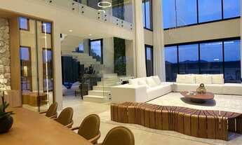 Imagem 4: Casa de alto padrão à venda no Condomínio Porto Laranjeiras Piracaia/SP