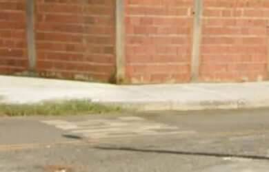 Imagem: LOTE ESQUINA MURADO COM PADRÃO DE ENERGIA