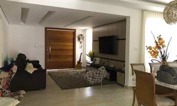 Imagem 5: Casa de alto padrão, 4 quartos, 2 suítes, piscina e hidro