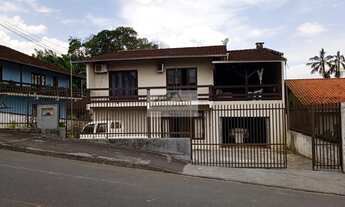 Imagem: Sobrado à venda no bairro Costa e Silva