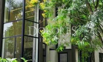 Imagem 2: Imponente sobrado alto padrão no Ecopark Lagos