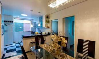 Imagem 6: Casa de condomínio para venda possui 202 metros quadrados com 5 quartos