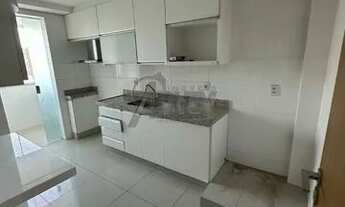 Imagem 2: Todos os Santos - 03 dormitórios sendo um closet e suíte com armários