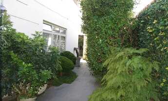 Imagem 6: Casa para venda possui 377 metros quadrados com 4 quartos em Alto de Pinheiros - São Paulo