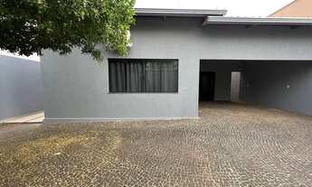 Imagem: Casa para venda com 3 quartos em Jardim