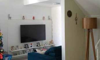 Imagem 3: Sobrado para venda tem 197 metros quadrados com 4 quartos em Uberaba - Curitiba - PR