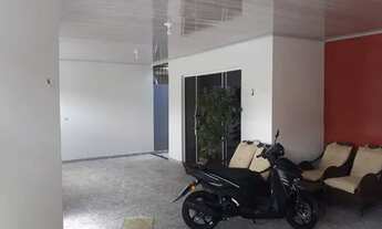 Imagem 2: Casa no conjunto Médici 1 3/4 sendo 1 suíte, 2 vagas de garagem